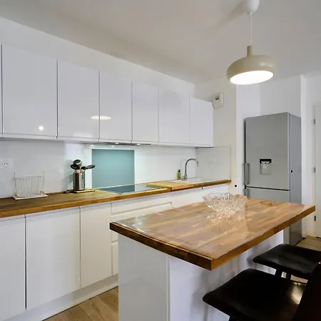 T4 Moderne Et Spacieux A דירה ליל