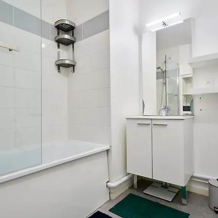 Apartment T4 Moderne Et Spacieux A *