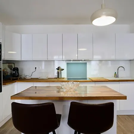 T4 Moderne Et Spacieux A