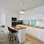Apartament T4 Moderne Et Spacieux A *