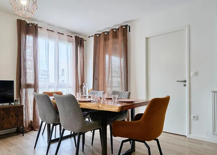 T4 Moderne Et Spacieux A Apartment *