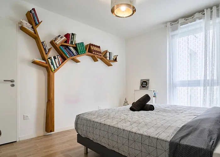 Apartment T4 Moderne Et Spacieux A *